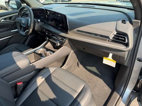 New 2026 Chevrolet Traverse LT w/ Driver Confidence Package FWD image 17