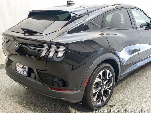 Used 2024 Ford Mustang Mach-E Select AWD/4WD image 9