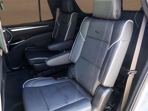 Used 2026 Cadillac Escalade Sport w/ LPO, ONYX Package image 24