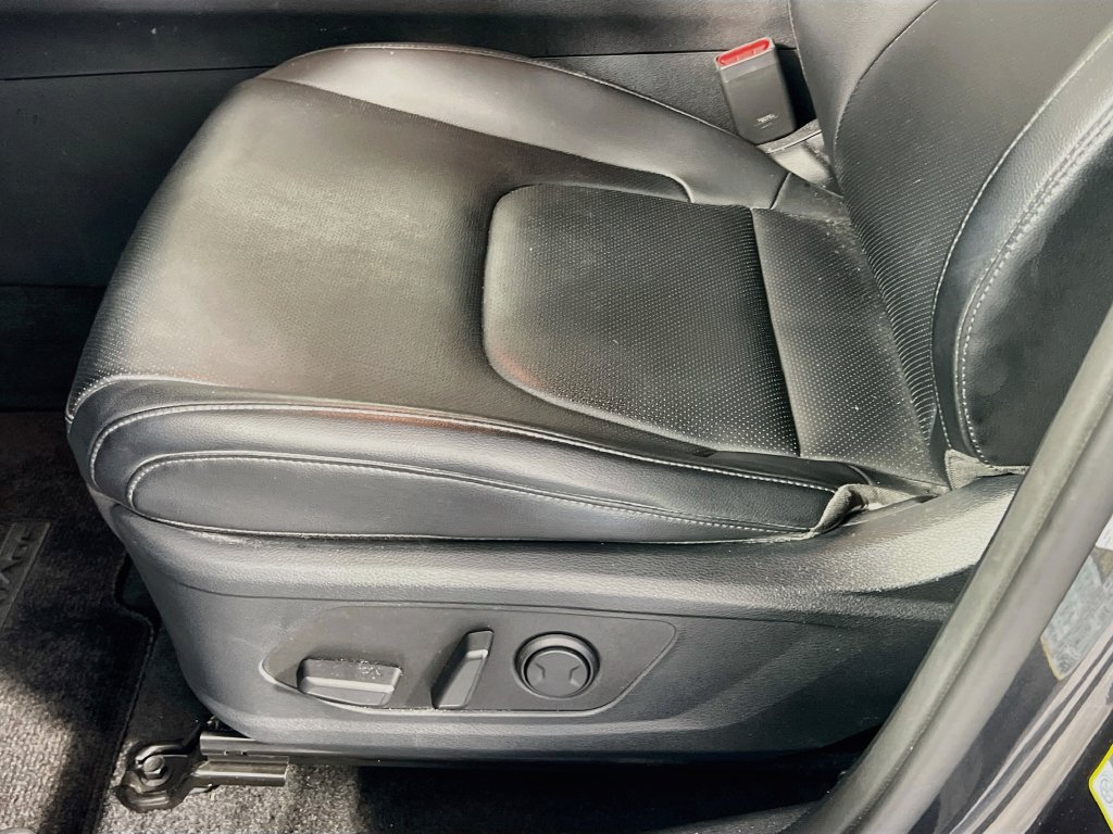 Certified 2023 Kia Sportage EX AWD/4WD image 11