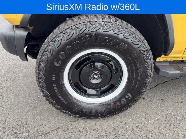 Used 2023 Ford Bronco Heritage Edition AWD/4WD image 9