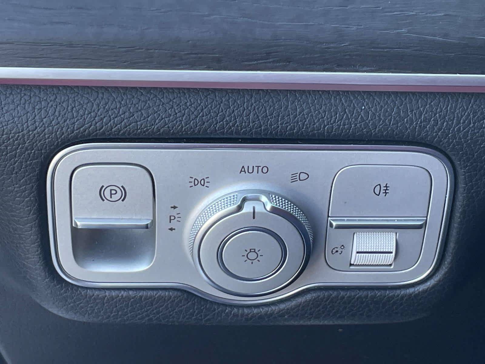 Used 2021 Mercedes-Benz GLS 450 4MATIC image 39