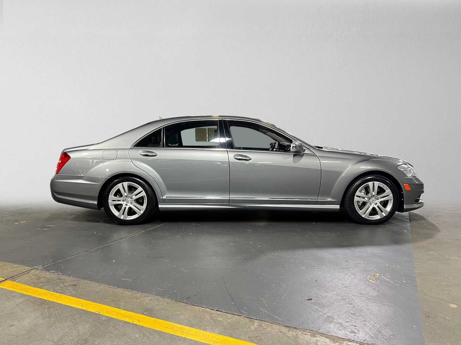 Used 2013 Mercedes-Benz S 550 image 2