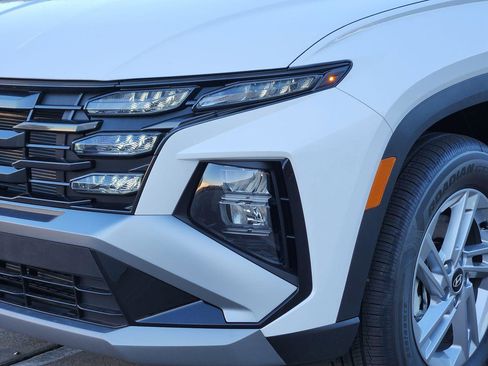 New 2026 Hyundai Tucson SE image 6