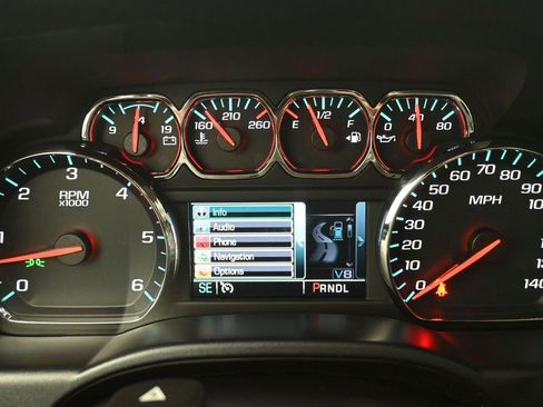 Used 2019 GMC Sierra 1500 SLE w/ SLE Value Package AWD/4WD image 12