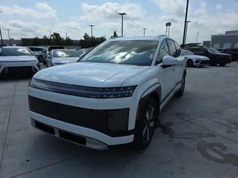 New 2026 Hyundai Ioniq 9 Limited image 1