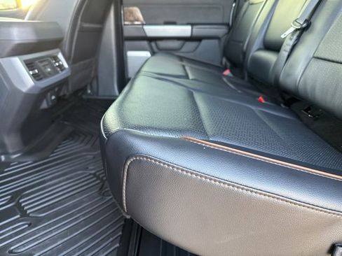 Used 2025 Ford F250 Lariat w/ Lariat Ultimate Package image 16