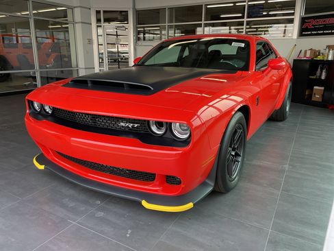 Used 2023 Dodge Challenger SRT Hellcat Redeye RWD image 3