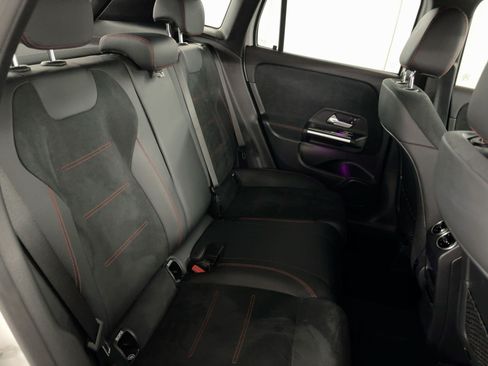 Certified 2022 Mercedes-Benz GLA 250 image 30