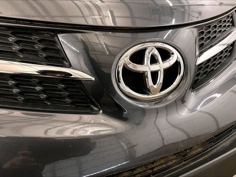 Used 2015 Toyota RAV4 XLE image 30