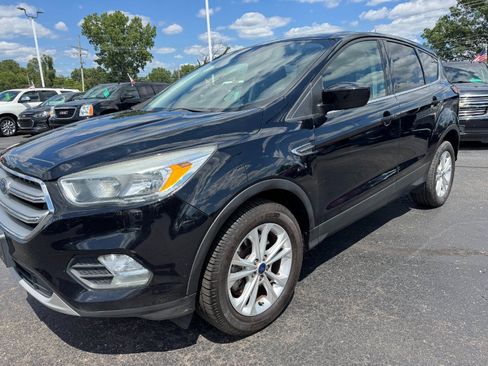 Used 2017 Ford Escape SE AWD/4WD image 9