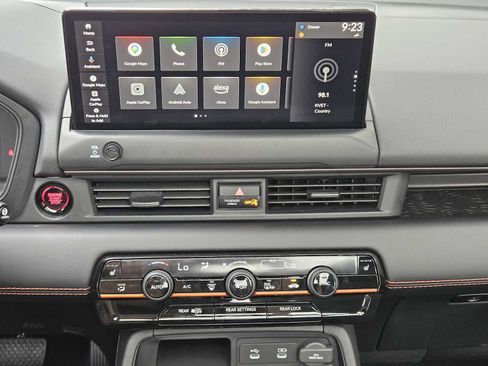 Used 2026 Honda Pilot TrailSport image 17