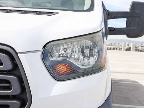 Used 2015 Ford Transit 250 image 7