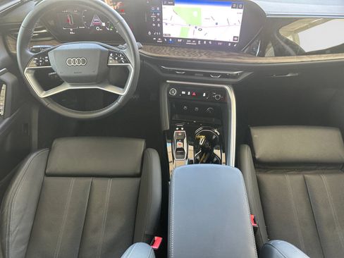 Used 2025 Audi Q5 Premium Plus AWD/4WD image 15