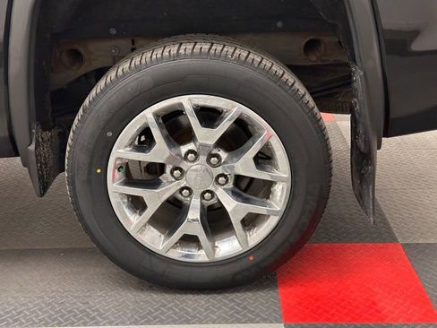 Used 2014 GMC Sierra 1500 SLT w/ SLT Crew Cab Value Package image 23