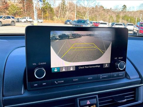 Used 2023 Honda Pilot Sport image 11