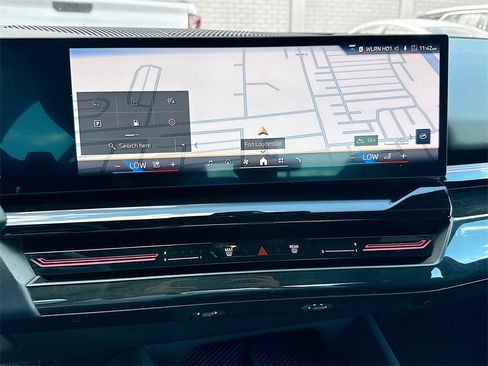 Used 2024 BMW 530i xDrive image 14