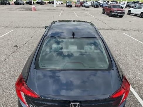Used 2019 Honda Civic EX image 7