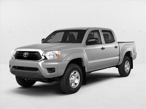 Used 2015 Toyota Tacoma w/ SR5 Package image 1