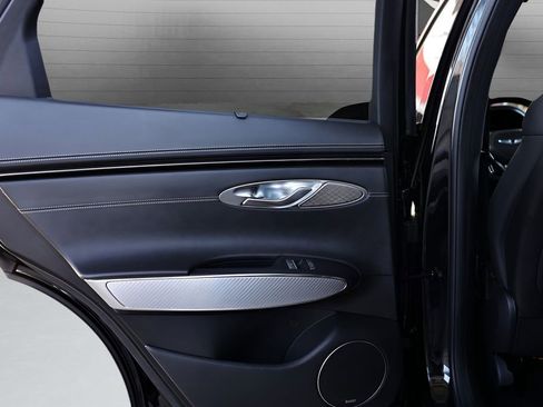 Used 2023 Genesis GV70 2.5T w/ Sport Prestige Package image 57