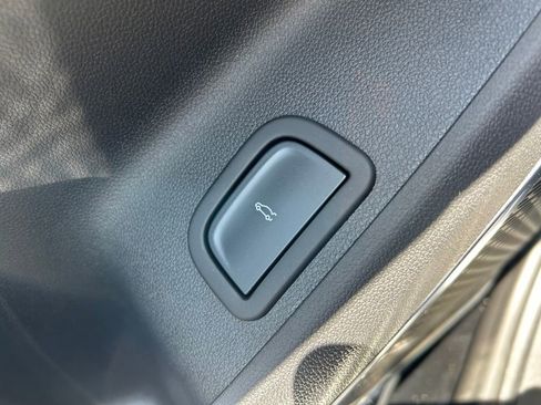 New 2026 Chevrolet Traverse High Country FWD image 47