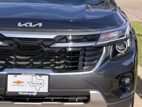 Used 2025 Kia Seltos S image 8