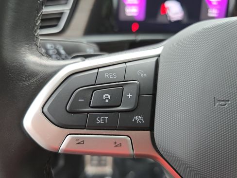 Used 2024 Volkswagen Atlas SEL Premium R-Line AWD/4WD image 18