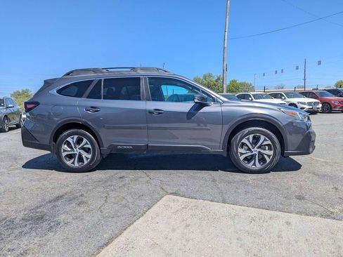Used 2021 Subaru Outback Limited image 4