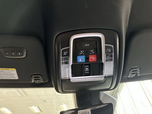 New 2026 RAM 1500 4x4 Crew Cab image 34