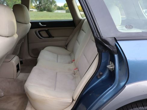 Used 2007 Subaru Outback 2.5i image 20