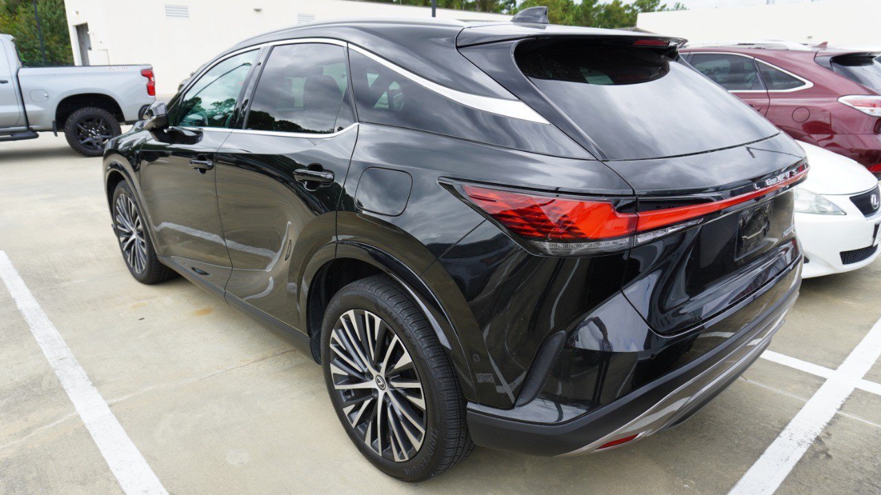 Used 2024 Lexus RX 350 Premium Plus w/ Convenience Package FWD image 8