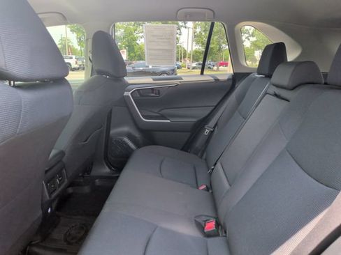 Used 2023 Toyota RAV4 XLE w/ Convenience Package FWD image 29