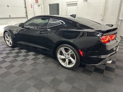 Used 2019 Chevrolet Camaro SS RWD image 7