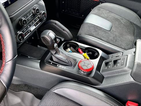 Used 2025 Ford Bronco Raptor AWD/4WD image 21