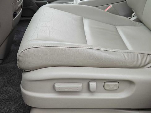 Used 2014 Honda Odyssey EX-L image 23