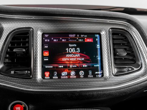 Used 2015 Dodge Challenger SRT Hellcat image 35