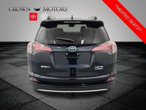 Used 2018 Toyota RAV4 Limited w/ Advanced Technology Package image 5