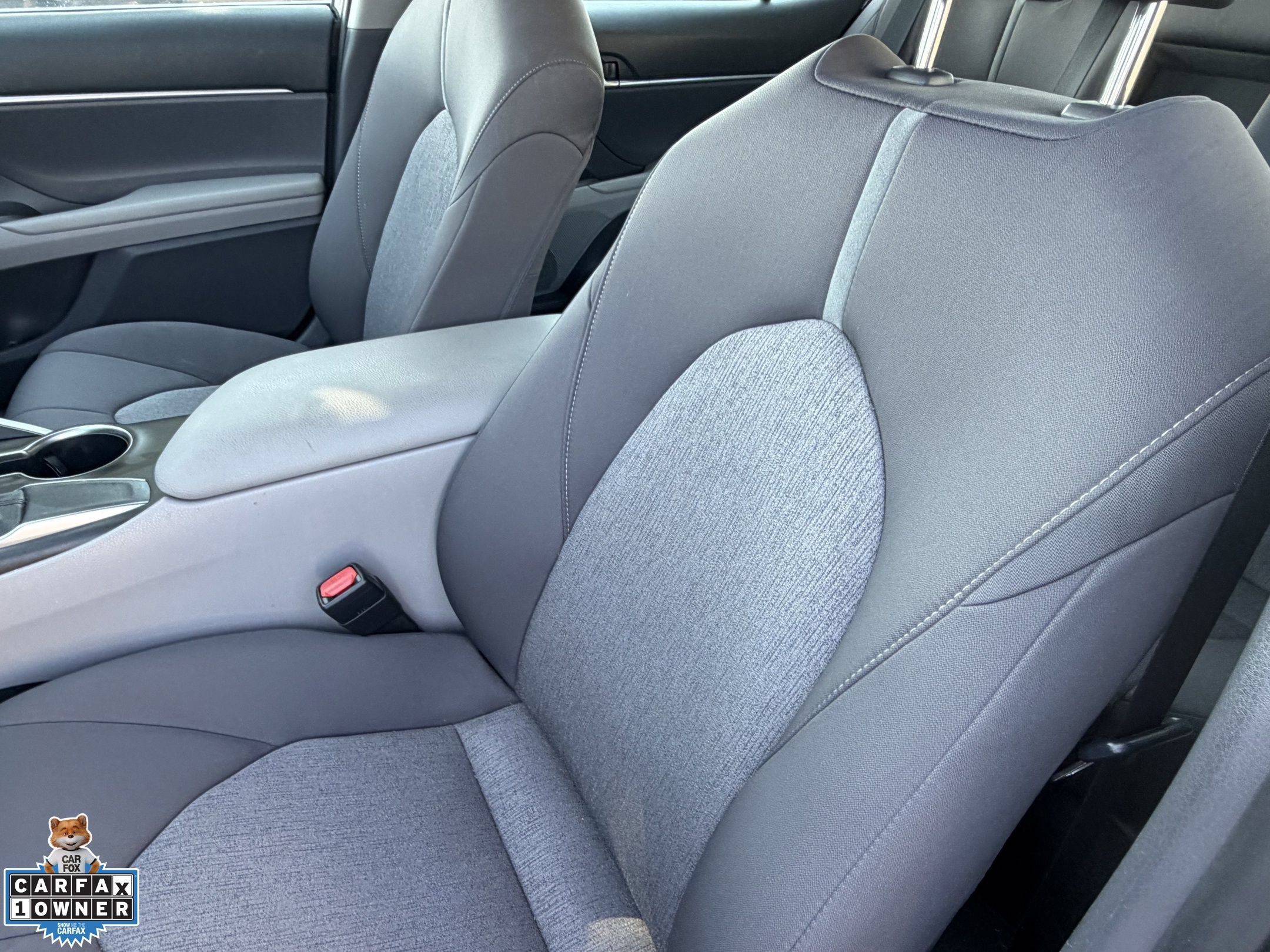 Used 2021 Toyota Camry LE FWD image 24