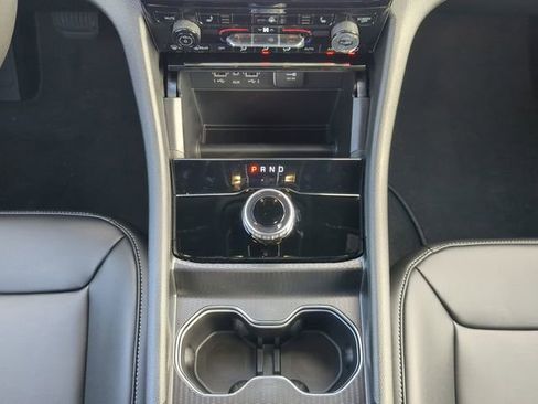 New 2025 Jeep Grand Cherokee Limited w/ Black Appearance Package image 22