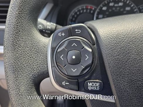 Used 2014 Toyota Camry LE FWD image 25
