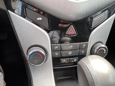 Used 2016 Chevrolet Cruze LT w/ Sun And Sound Package FWD image 19