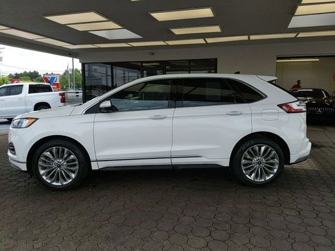 Used 2020 Ford Edge Titanium w/ Equipment Group 301A AWD/4WD image 11