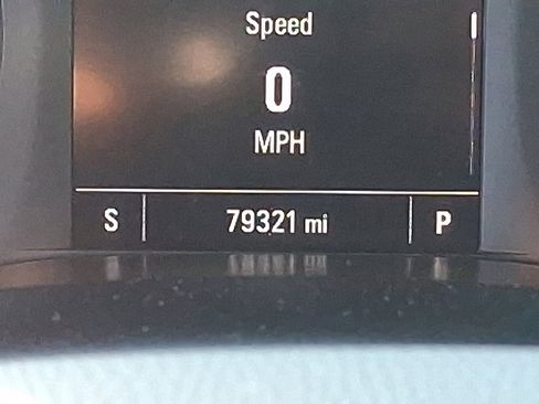 Used 2021 Chevrolet Colorado LT image 16