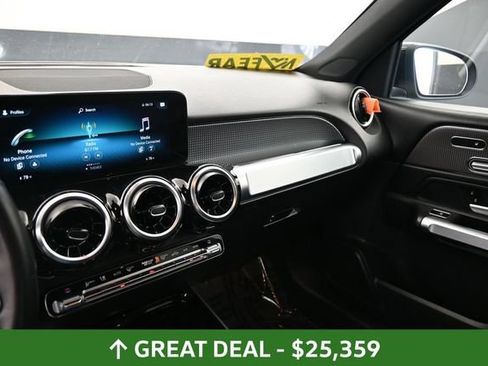 Used 2023 Mercedes-Benz GLB 250 4MATIC image 20