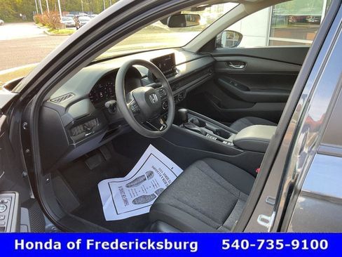 Used 2025 Honda Accord LX image 24