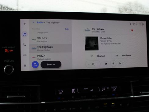 Used 2025 Toyota Sienna XSE w/ XSE Premium Package image 30