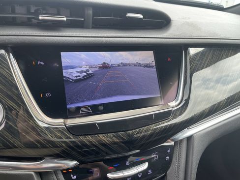Used 2020 Cadillac XT6 Premium Luxury FWD image 15