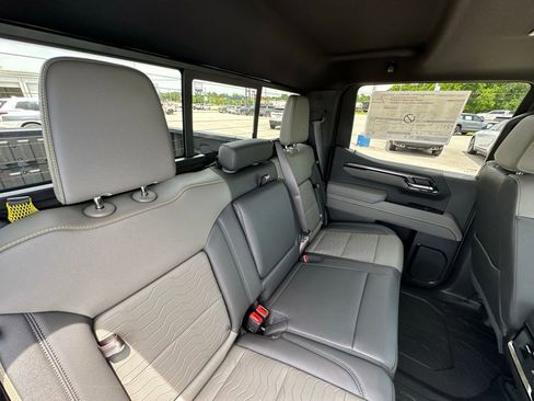 New 2026 Chevrolet Silverado 1500 ZR2 AWD/4WD image 28