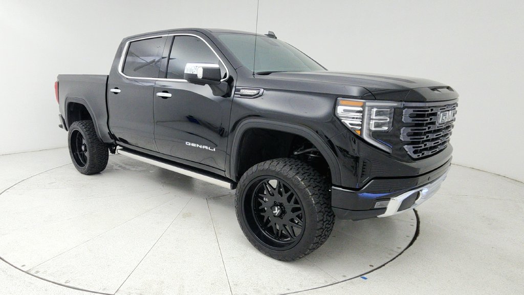 Used 2026 GMC Sierra 1500 Denali Ultimate AWD/4WD image 1