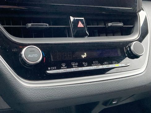 Used 2026 Toyota Corolla SE image 24